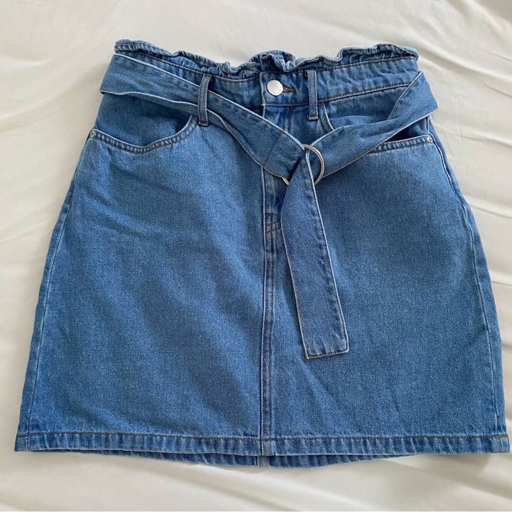 Denim Skirt with Pockets • Comes w/ Denim Belt!